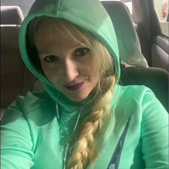 Meet your Posher, Angela - Picture 6 of 16